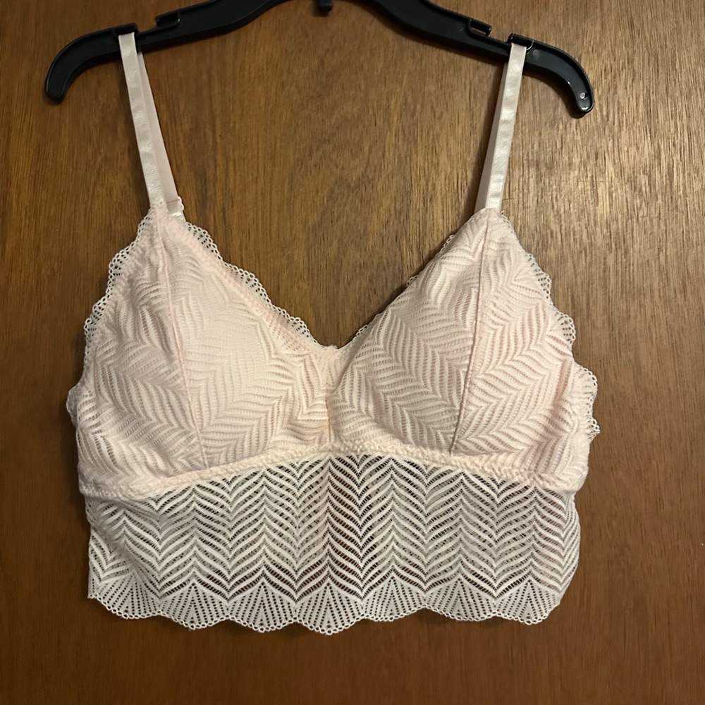 Adrienne Vittadini Chevron Lace Bralette in Light Pink